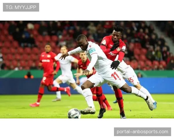 前进之鹰vs斯图加特：伤病潮迎战德甲劲旅，主队防守面临考验