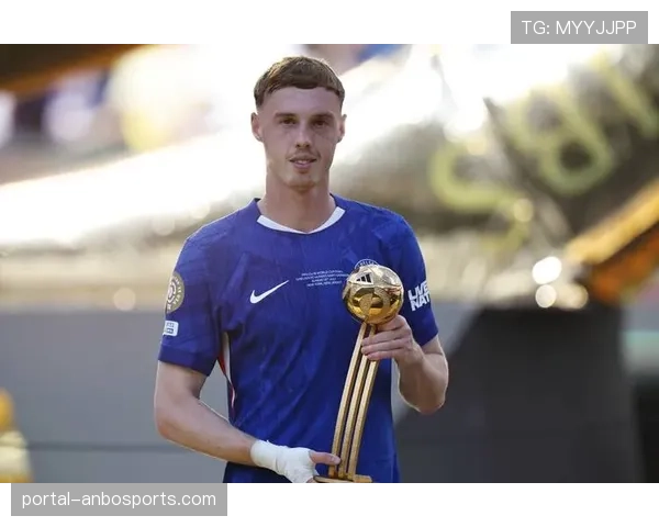 切尔西帕尔默回归，助力球队中场组织提升