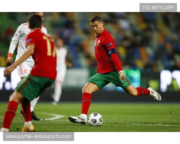 葡萄牙足协启动业余联赛数据采集项目,旨在构建全国统一的技战术数据库 葡萄牙足协启动业余联赛数据采集项目,旨在构建全国统一的技战术数据库